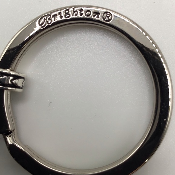 NWOT Beautiful Brighton Keyring in Sliver - Picture 3 of 6